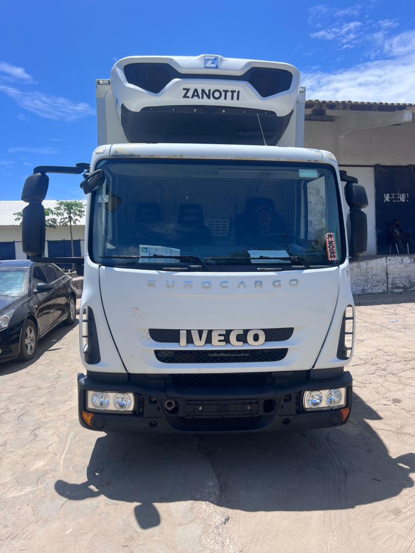 Camion Frigo Iveco Eurocargo ML80E16 4x2